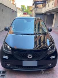 Smart ForFour Nera