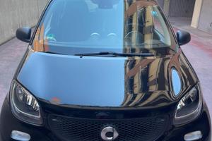 Smart ForFour Nera