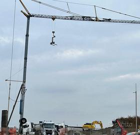 Gru automontante Sanmarco SMH 400