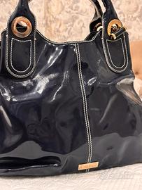 Borsa firmata