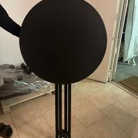 Due tavoli alti da bar