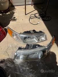 Fari anteriori DX e SX per Lincoln Towncar 1998-02