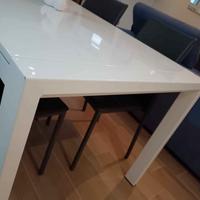 Tavolo allungabile bianco