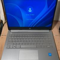 Hp pc portatile slim argento ram 4gb ssd 256