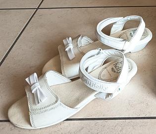 magliette 8/10  anni e sandalo n. 35 bambina