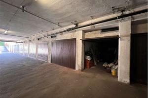 box auto alle porte di Aosta