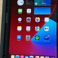 iPad Pro 11” (2ª gen) Wi-Fi 128GB + Magic Keyboard