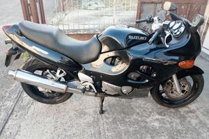 SUZUKI 750 GSXF