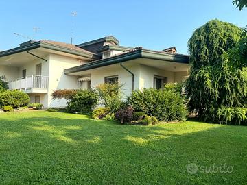 Maerne VILLA SIGNORILE in centro paese