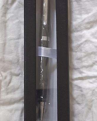Penna elegante in metallo nera