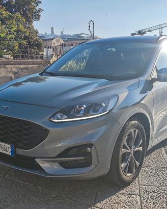 Ford Kuga 1.5 Tdci 120 cv diesel ST line