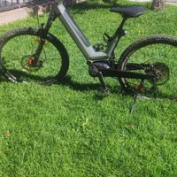 Mtb elettrica Moustache J-on tg. S 390km percorsi