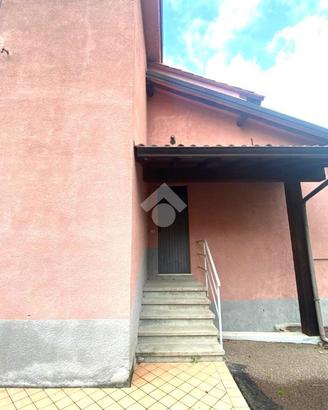 3 LOCALI A FORNOVO DI TARO