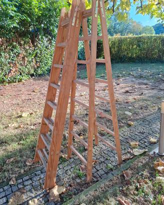 Scala Forbice in legno