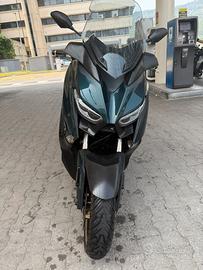 Yamaha Xmax 300 tech max