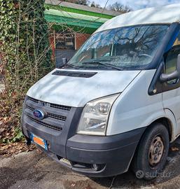 Ford transit tetto alto km 150.000 