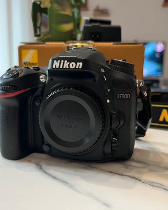 Nikon D7200 perfetta + accessori