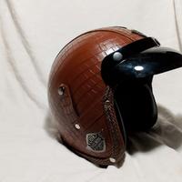 casco elmetto ecopelle