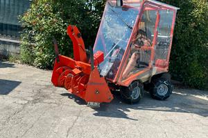 T41 Tagliaerba trattorino Husqvarna con fresa da n