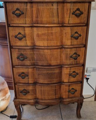 Settimino/Cassettiera mosso con intarsi barocco