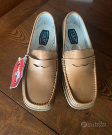 Mocassini in pelle beige nuovi