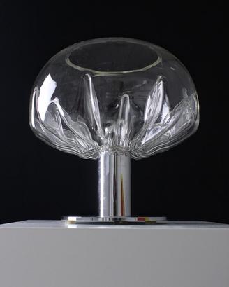Lampada tavolo disegnata da Toni zuccheri