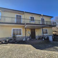 Casa indipendente da 317mq con terreno Nusco (AV)