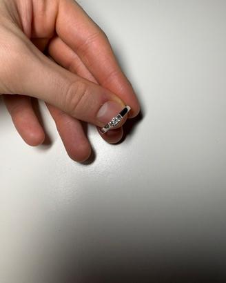 Anello oro 18k diamante 0.20c