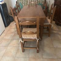 tavolo in legno massello allungabile con 6 sedie