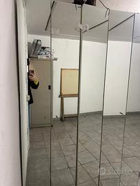 Armadietti slim con ante a specchio