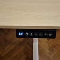 Sanding desk regolabile