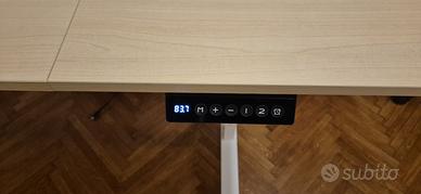 Sanding desk regolabile
