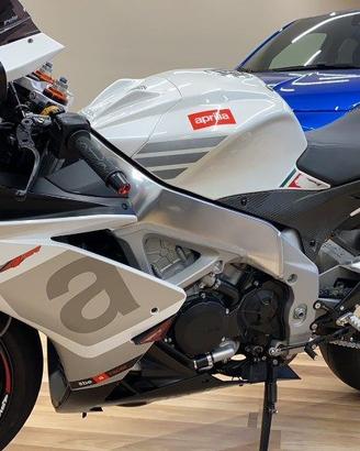 Aprilia RSV4 1000cc V4