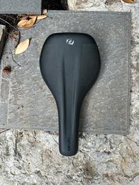 SELLA SYNCROS TOFINO ROAD/GRAVEL