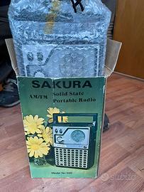 Radio portatile vintage Sakura Model No. 888