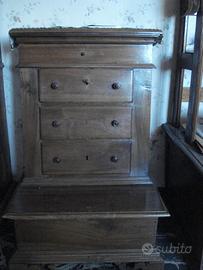 2 INGINOCCHIATOI ANTICHI GIA' RESTAURATI