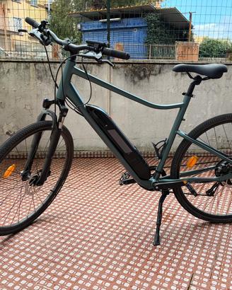BICICLETTA trekking Riverside 500e