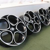 Cerchi in lega Alfa Romeo Giulia 19 ORIGINALI