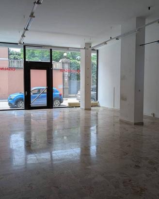 Immobile di 390 m² con 2 locali a Cividale del Fri