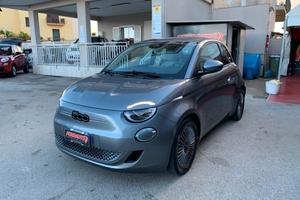 Fiat 500 500e Berlina 42 kWh La Prima