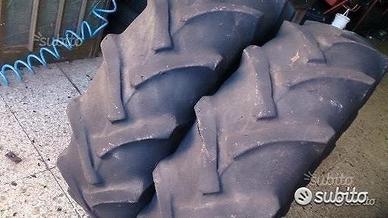 Coppia di pneumatici usati tractor 12 9 24 grip sp