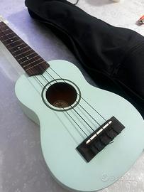 Ukulele soprano EKO