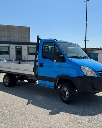 IVECO Daily 35C10 a cassone
