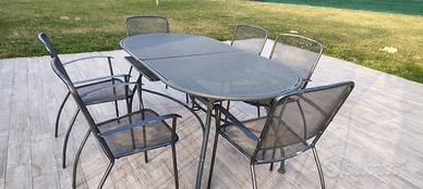 Tavolo da esterno con 6 sedie