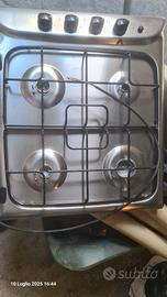 nuovo piano cottura gas 4 fuochi