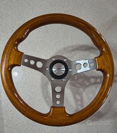 Volante classico in legno- cm. 32 (universale)