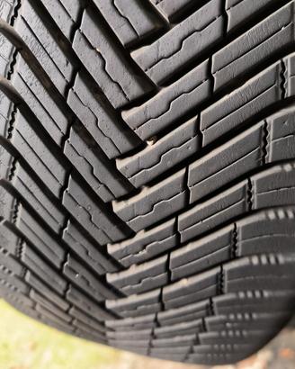 N2 gomme 205 45 17 4stagioni ott.condizioni