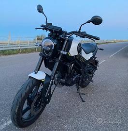 benelli leoncino 125