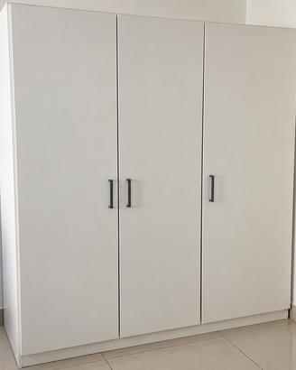 Armadio Ikea Dombas-  alto 181 e largo 140cm