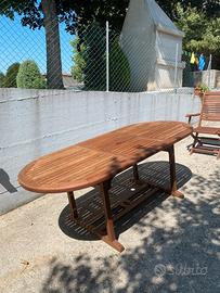 Tavolo da giardino e sedie pieghevoli